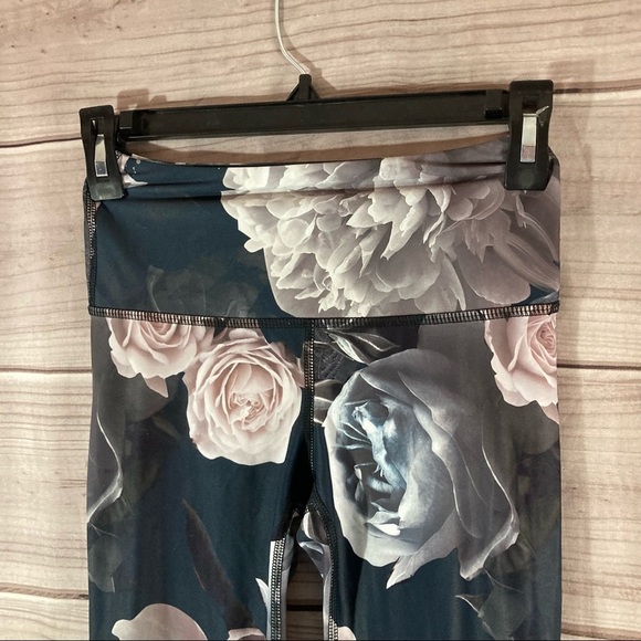 NOLI Active Black Allure Floral Leggings - Picture 8 of 11